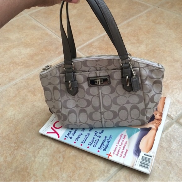 💯 Authentic mini Coach handbag - Picture 5 of 7